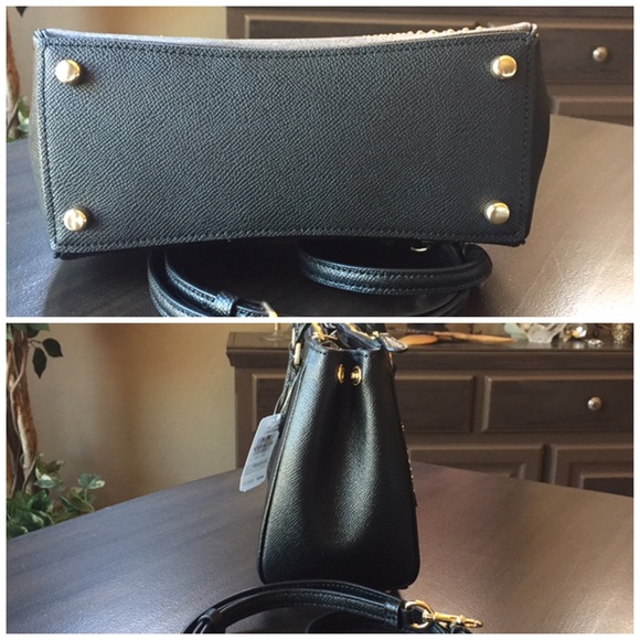 NEW Coach Mini Surrey Carryall With Heart Rivets - Picture 8 of 8